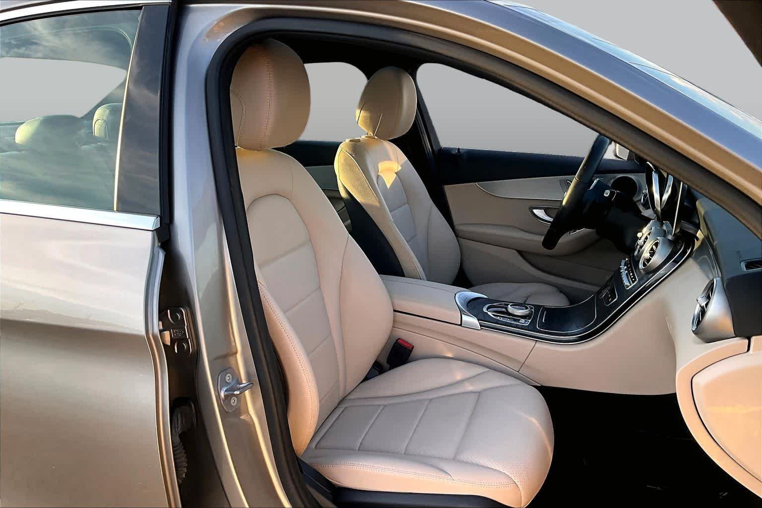 Used 2019 Mojave Silver Metallic Mercedes-Benz C 300 image 9