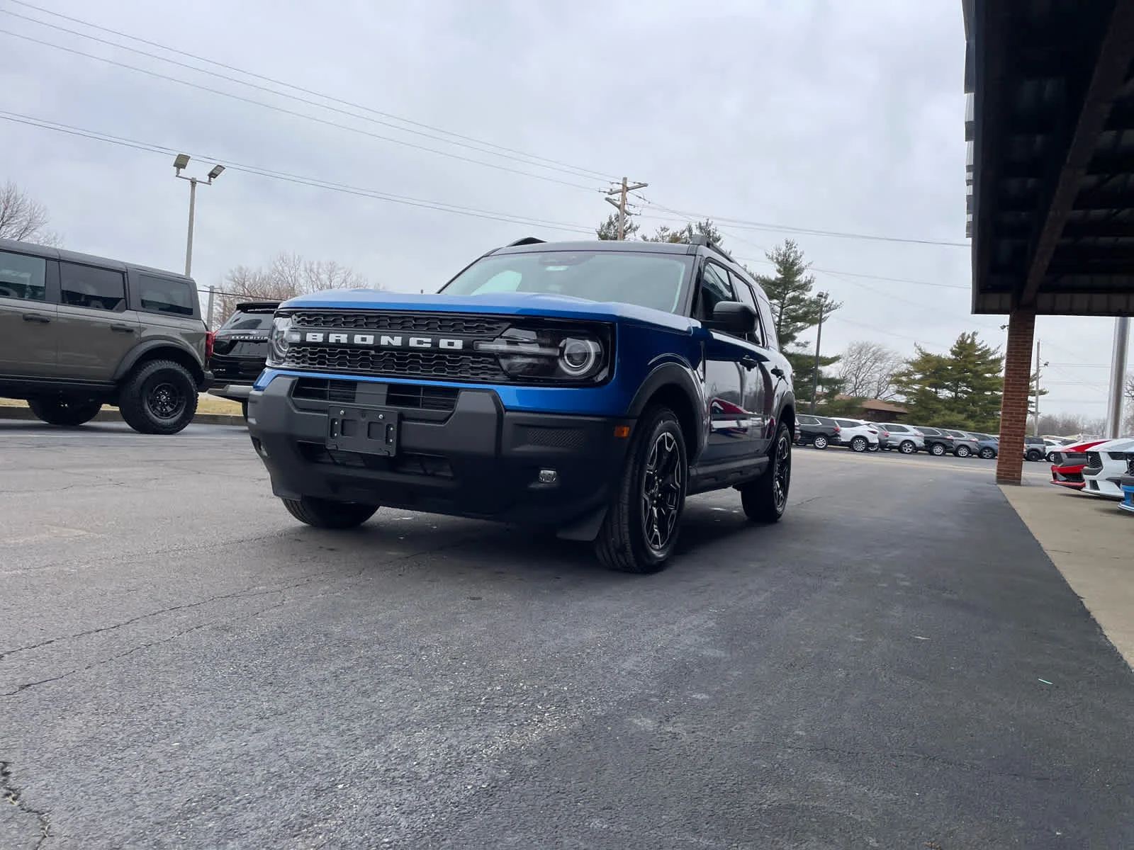 New 2026 Velocity Blue Metallic Ford Outer Banks® image 20