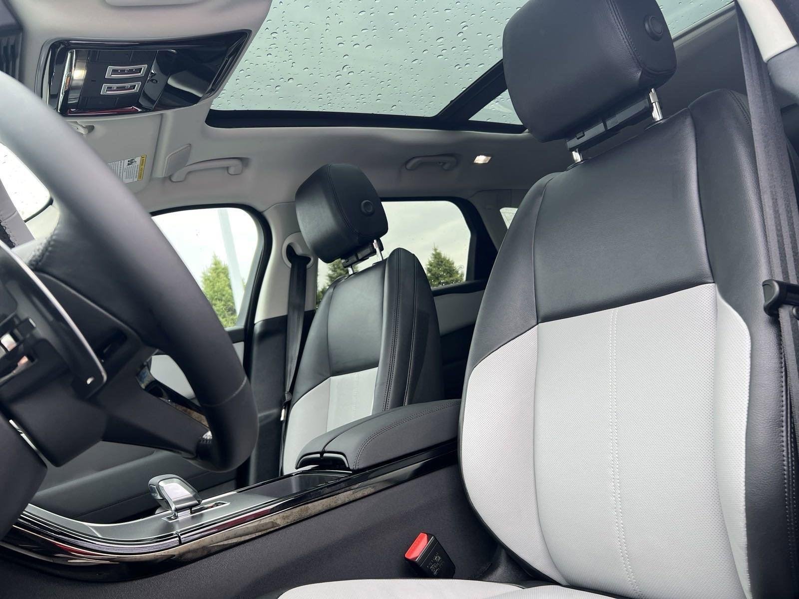 New 2025 Charente Grey Land Rover Dynamic SE image 22
