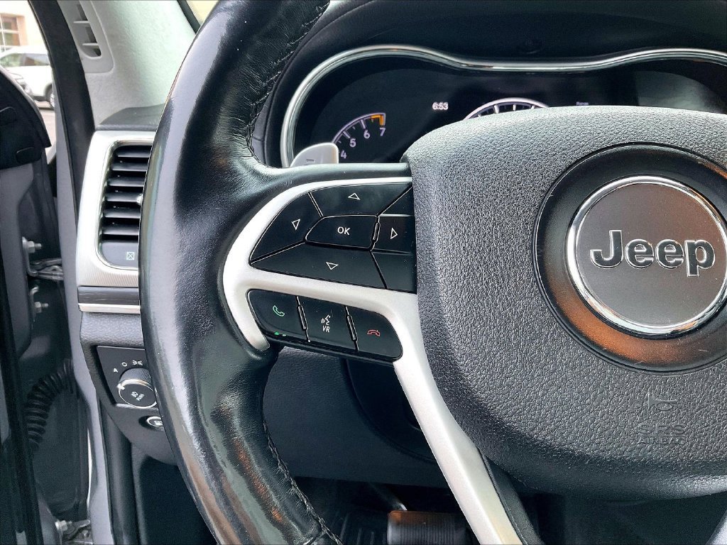 Used 2018 Silver Jeep Summit image 23