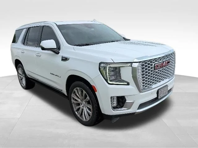 Used 2023 White GMC Denali image 1