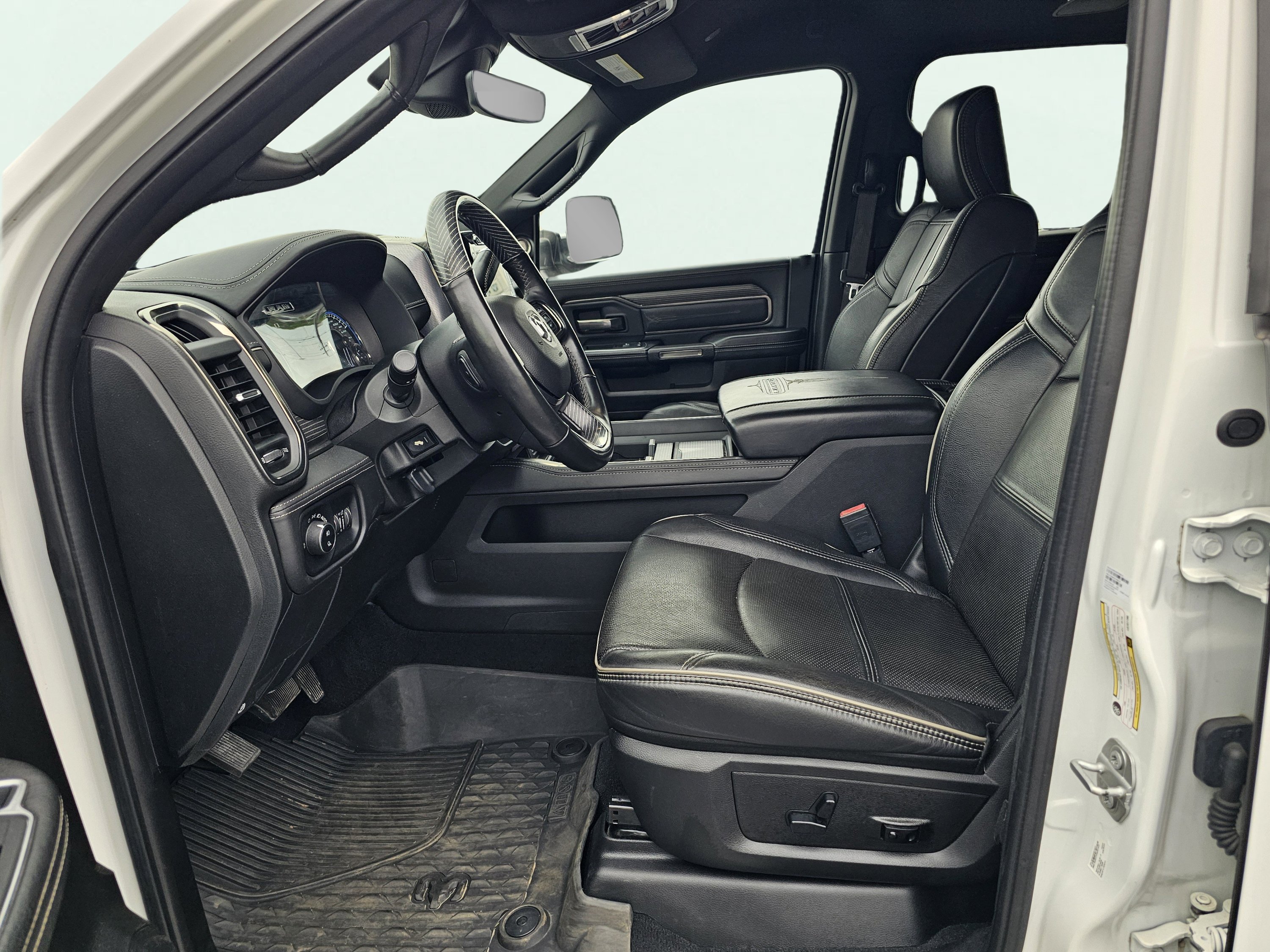 2020 RAM Ram 2500 Pickup Laramie Limited - Photo 18