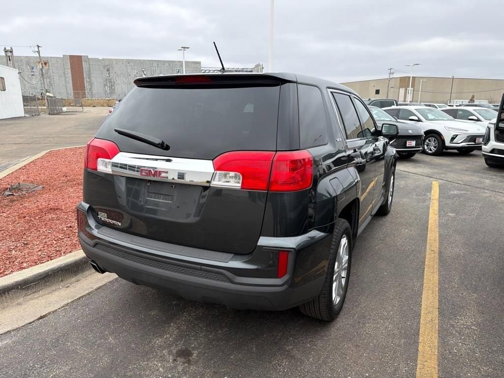 2017 GMC TERRAIN - Image 4