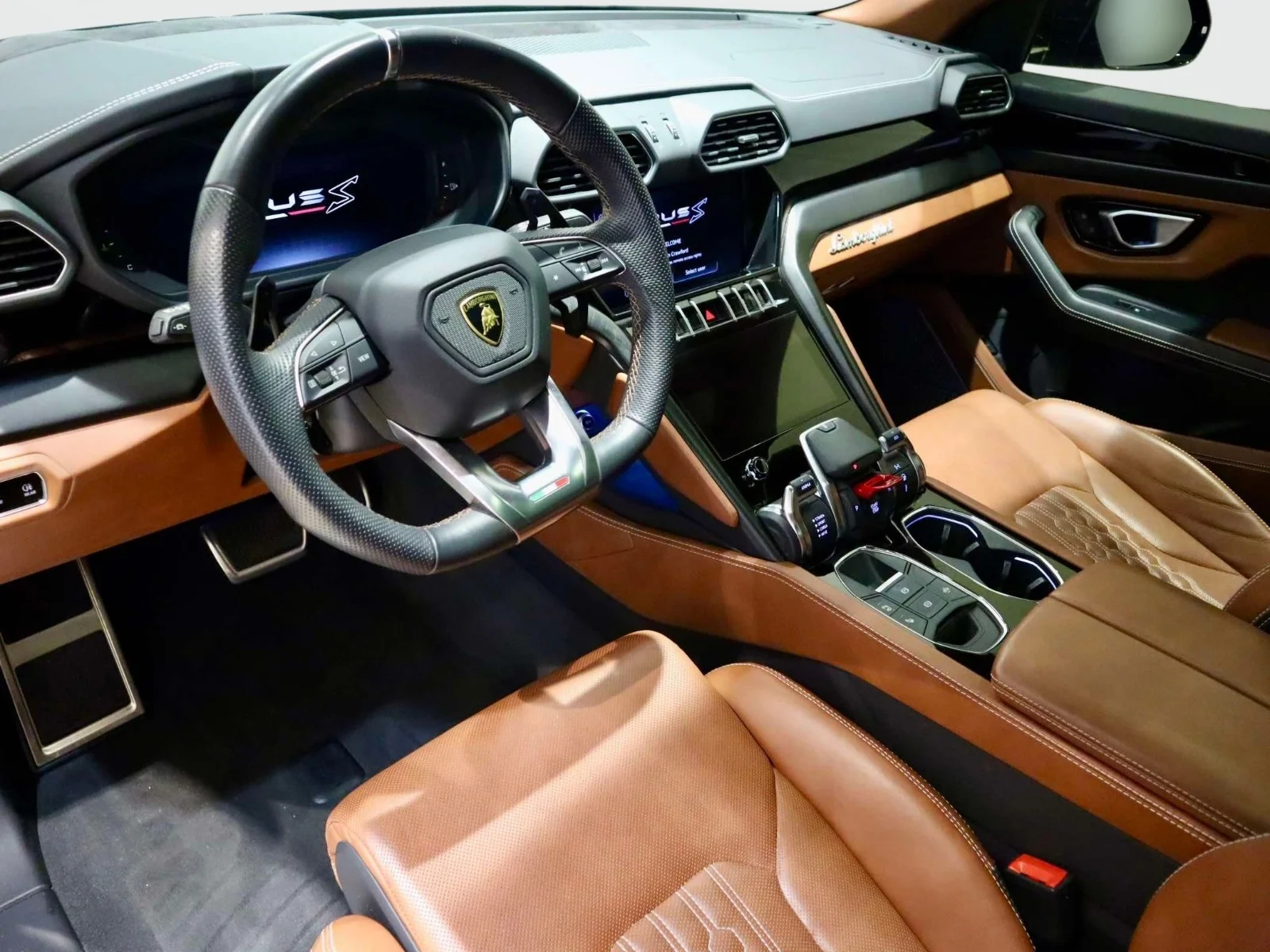 Used 2023 Black Lamborghini S AWD image 22