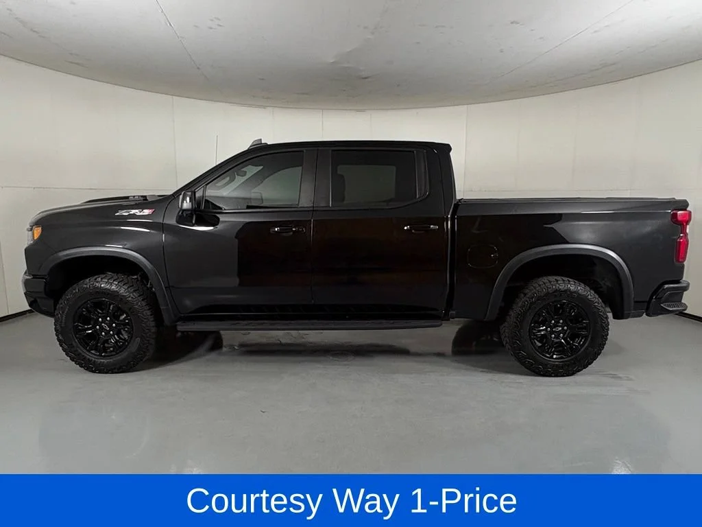 Used 2022 Black Chevrolet ZR2 image 6