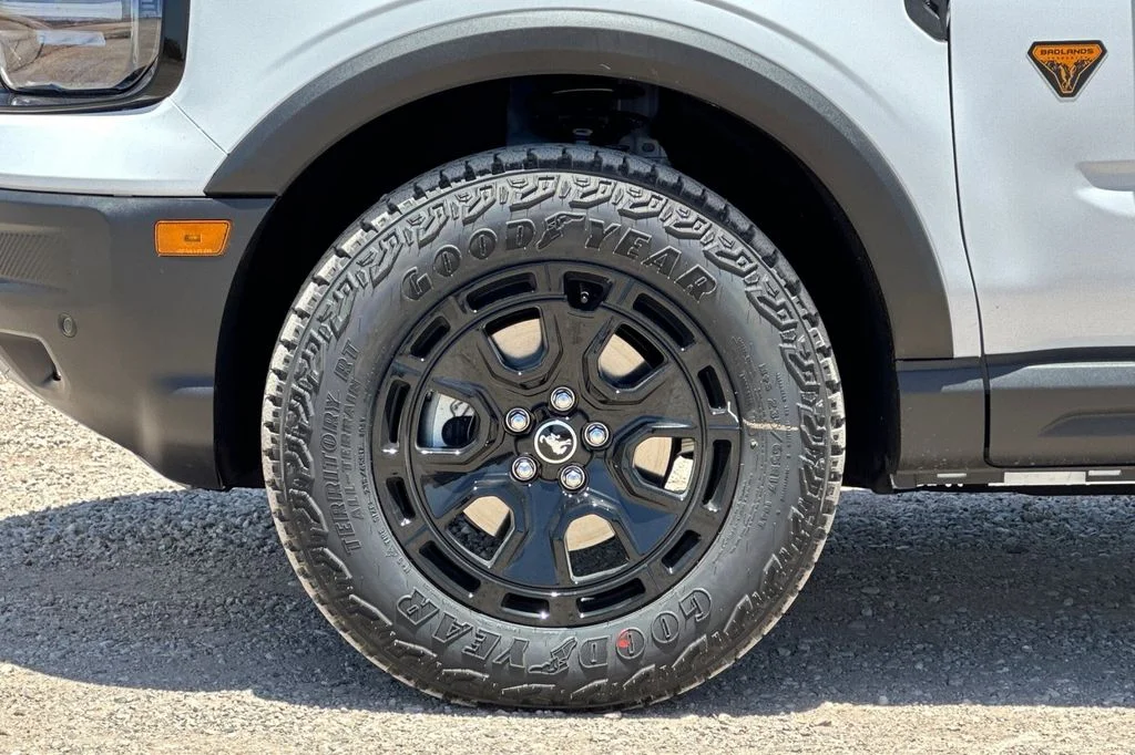 New 2026 Oxford White Ford Badlands image 26