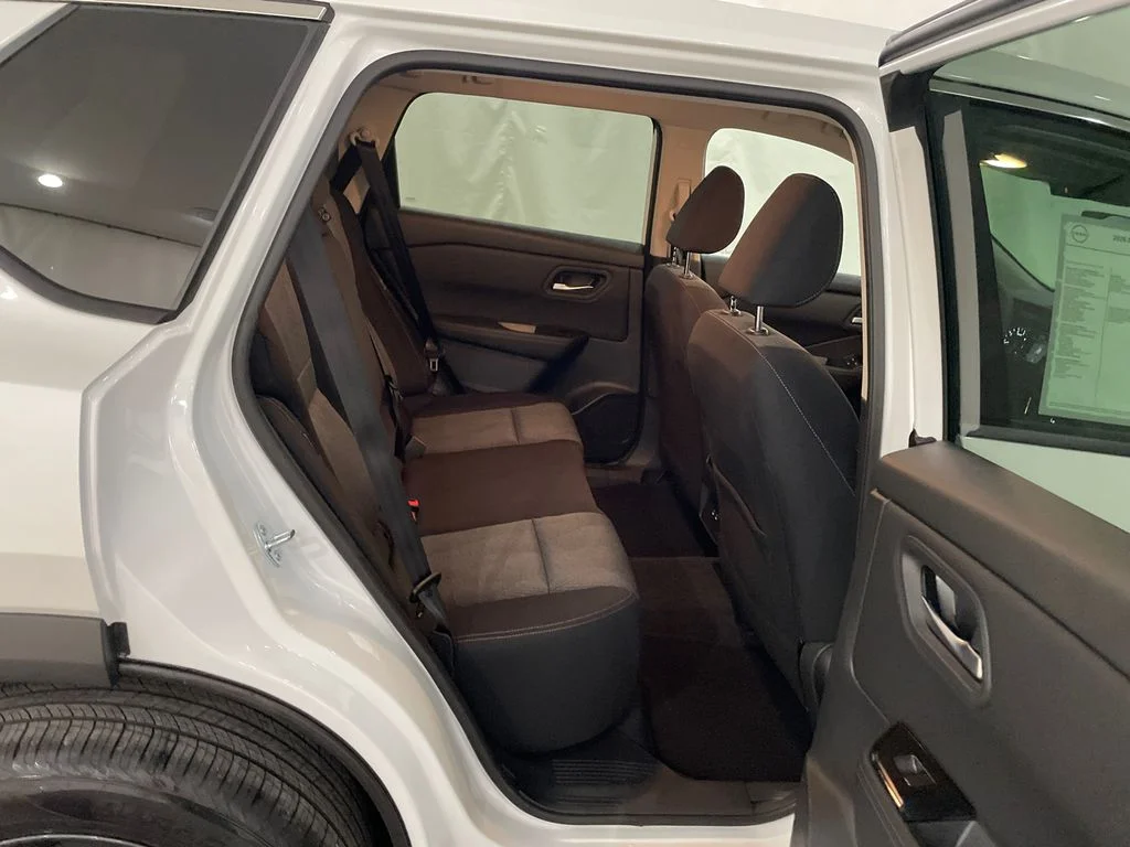New 2026 Everest White Pearl Tricoat Nissan SV image 25
