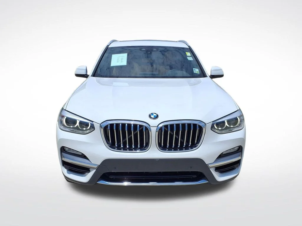 Used 2019 White BMW sDrive30i image 2
