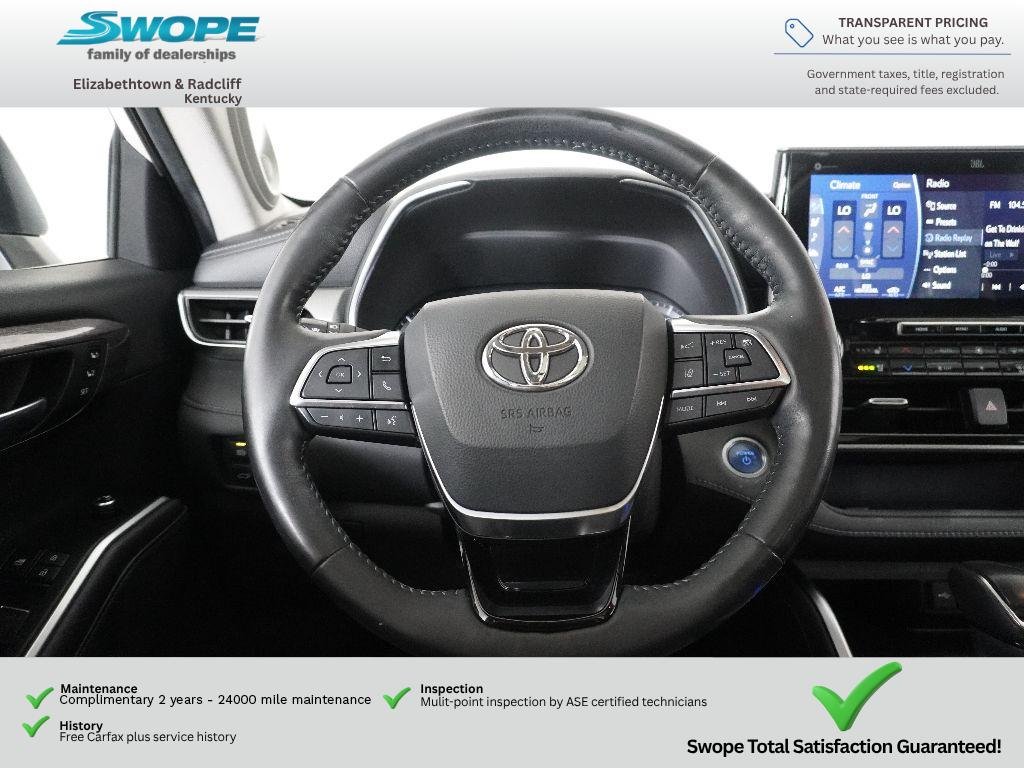 Used 2021 WHITE Toyota Hybrid Platinum image 16