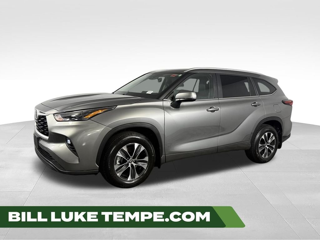 Used 2026 Heavy Metal Toyota XLE image 1