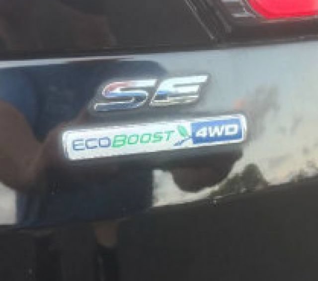 Used 2017 Shadow Black Ford SE image 8