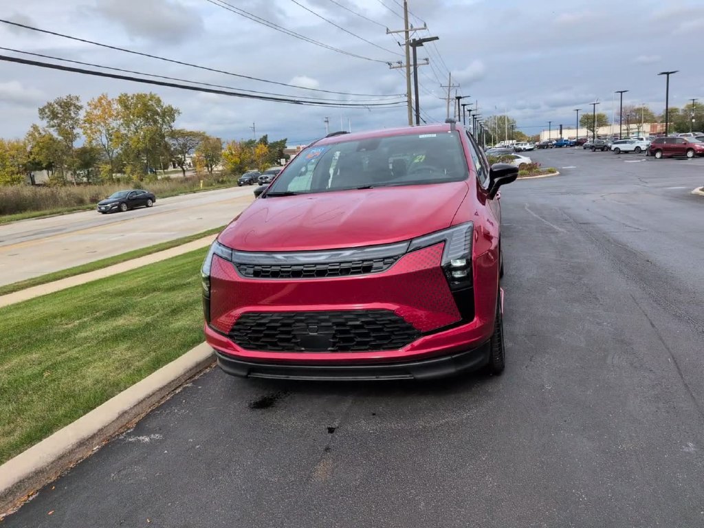 Used 2027 Red Chrysler Select image 12