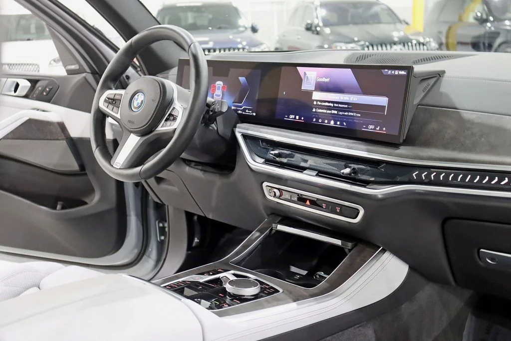 2025 BMW X5 xDrive50e
