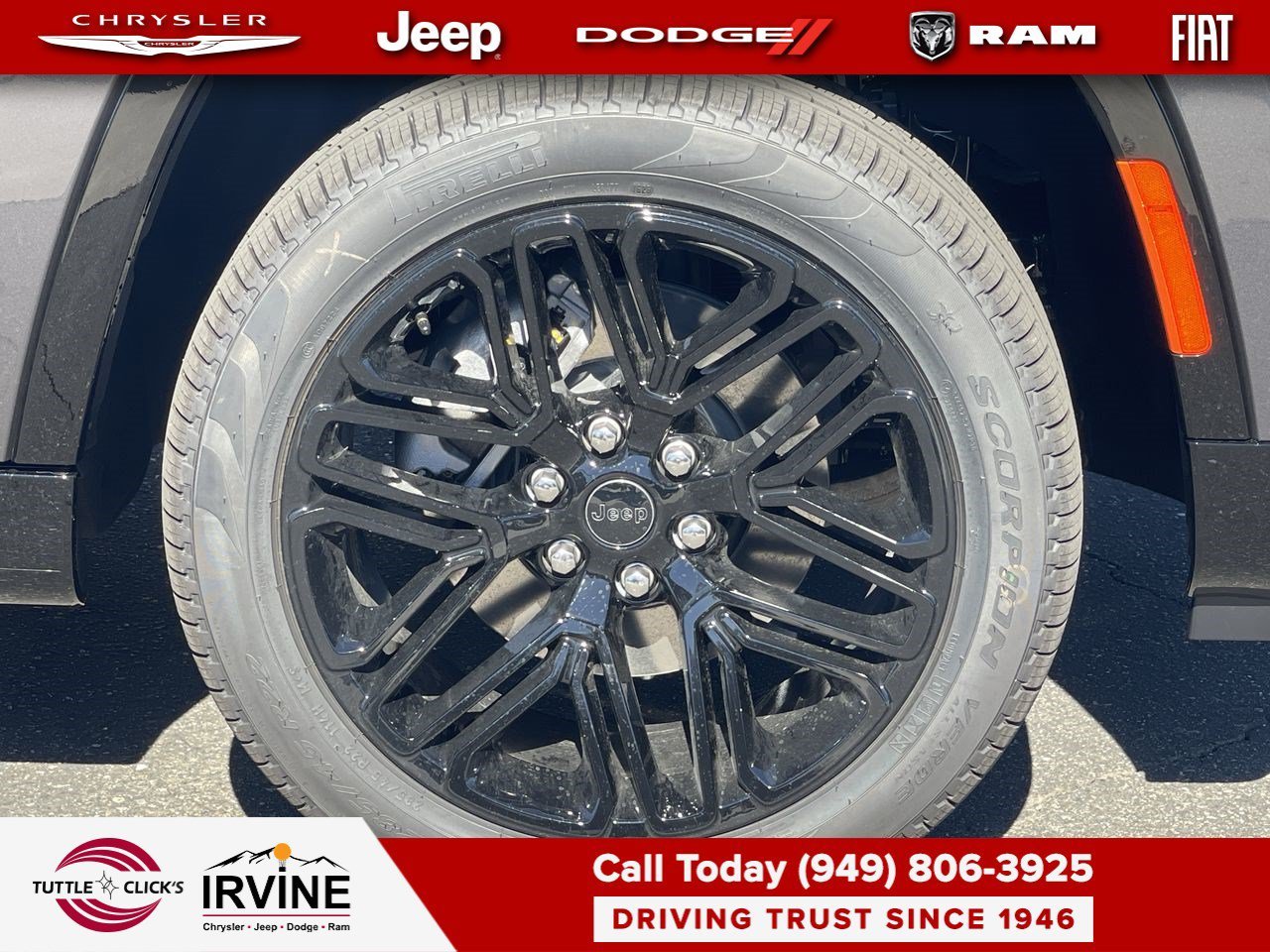New 2026 Baltic-Gray Metallic Clear-Coat Exterior Paint Jeep Limited Reserve image 10