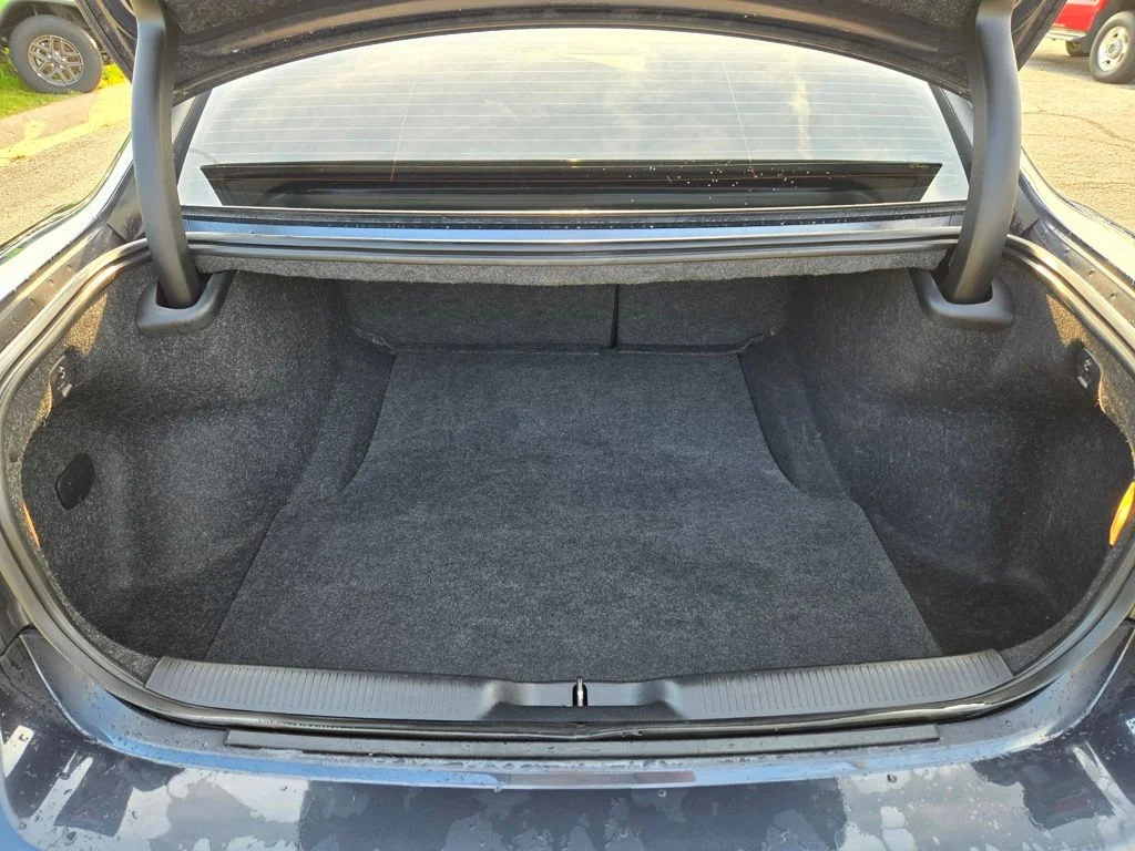 Used 2016 Gray Dodge SE image 26