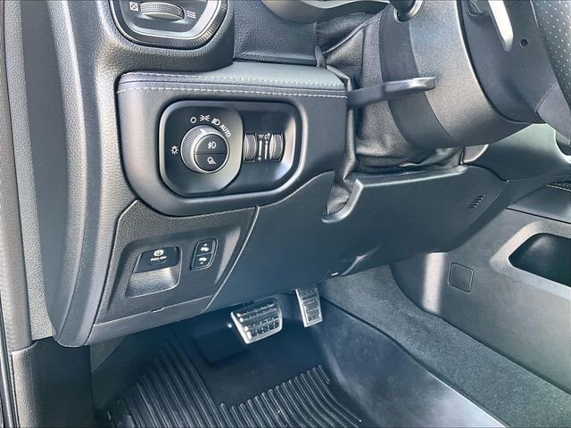 Used 2022 Diamond Black Cry Ram TRX image 30