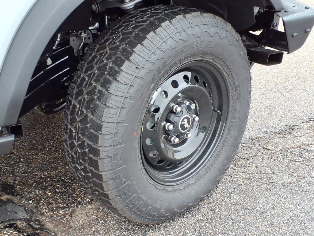 New 2026 Avalanche Gray Ford Big Bend® image 9
