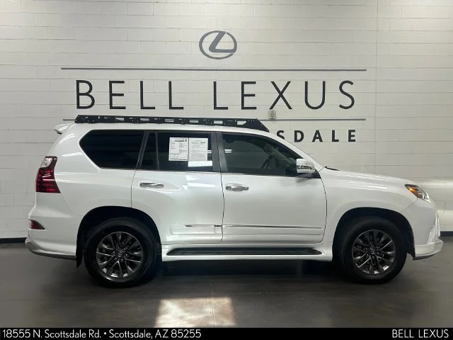 Used 2019  Lexus 460 image 3