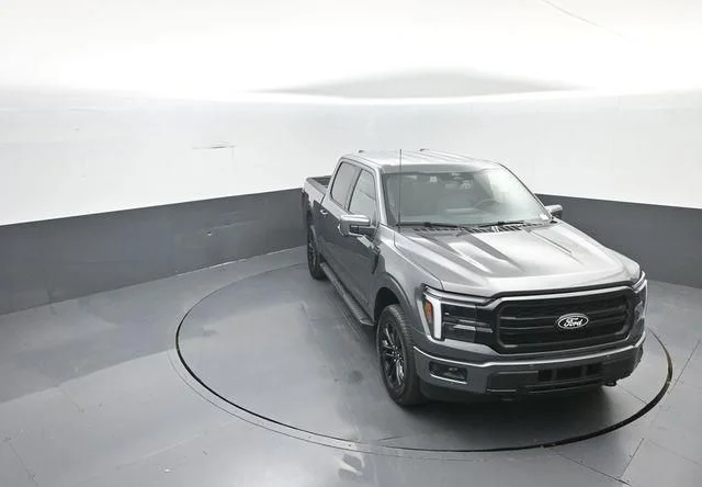 New 2026 Gray Ford Lariat image 29