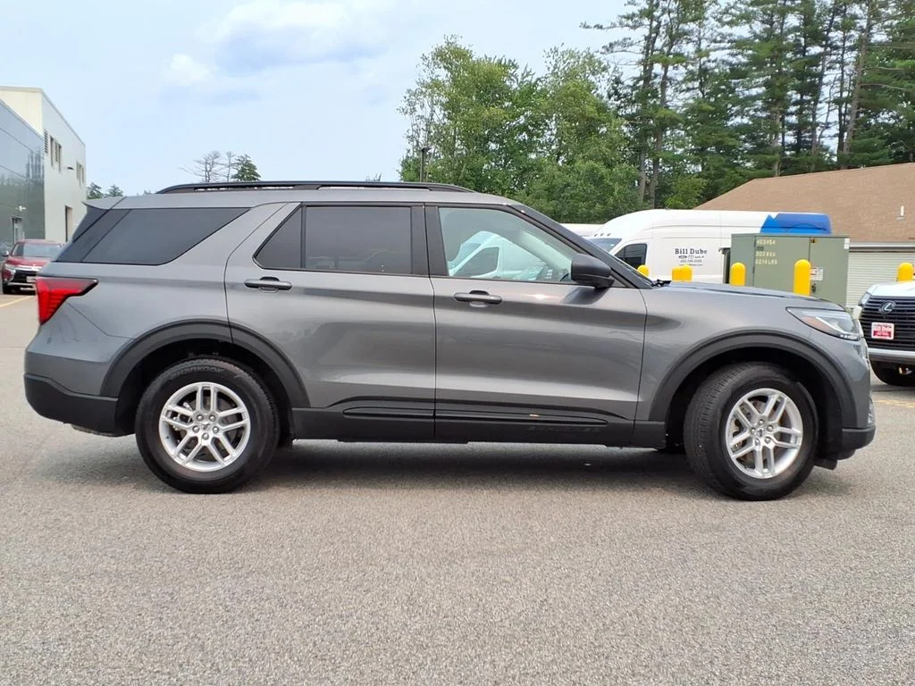 Used 2026 Gray Ford Active image 2