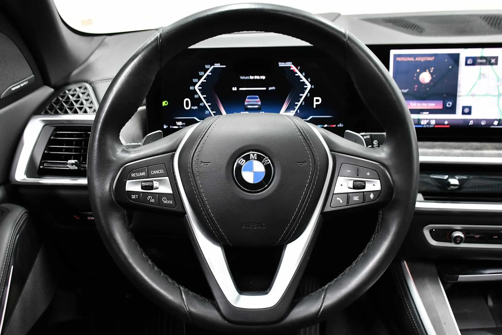 Used 2024 Skyscraper Grey Metallic BMW xDrive40i image 16