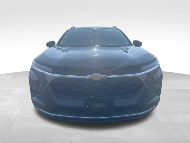 Used 2025 Cypress Gray Chevrolet LT image 9