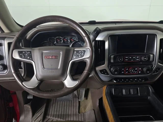 Used 2018 CARDINAL RED GMC SLT image 10
