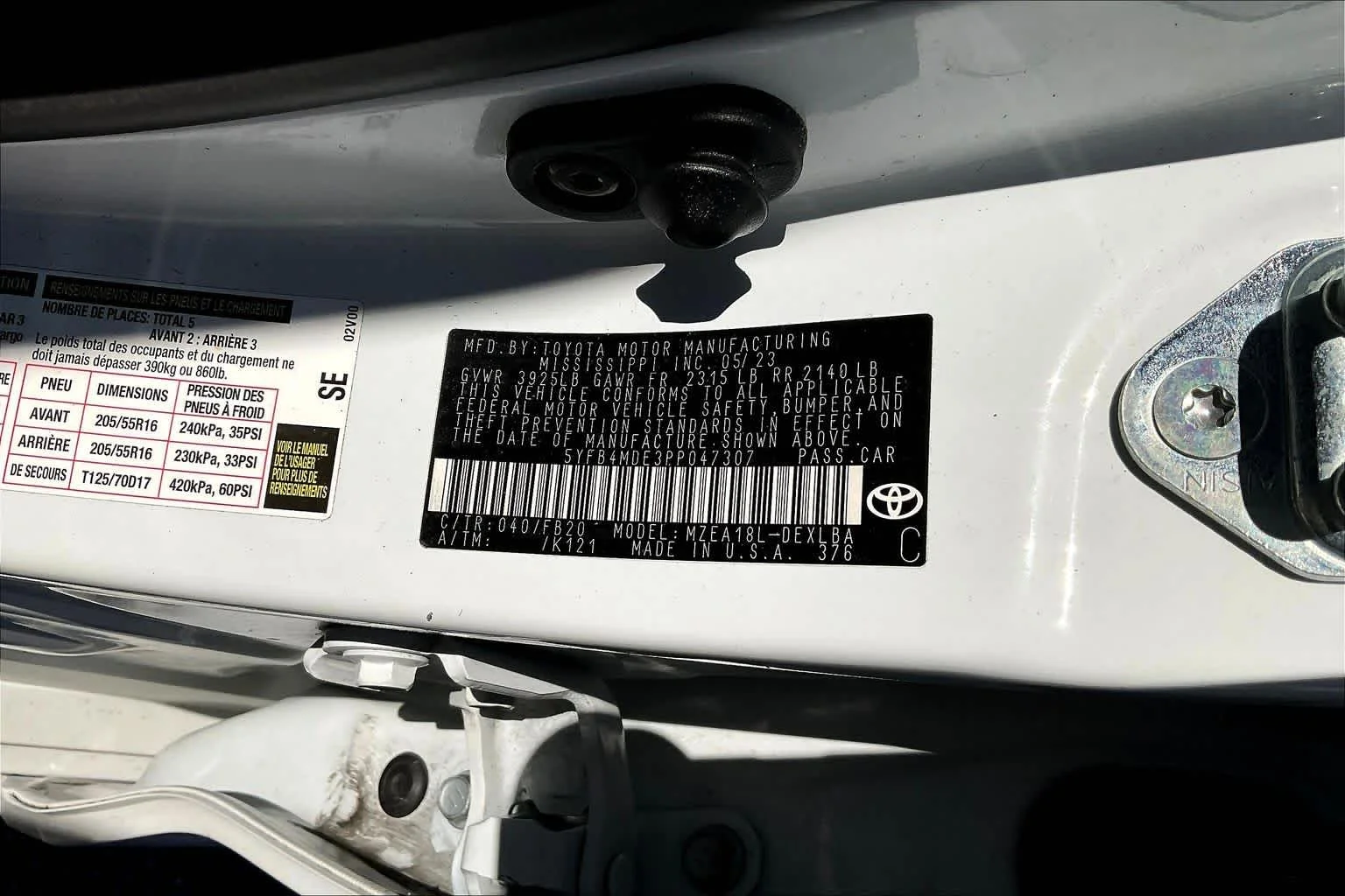 Used 2023 Ice Cap Toyota LE image 33