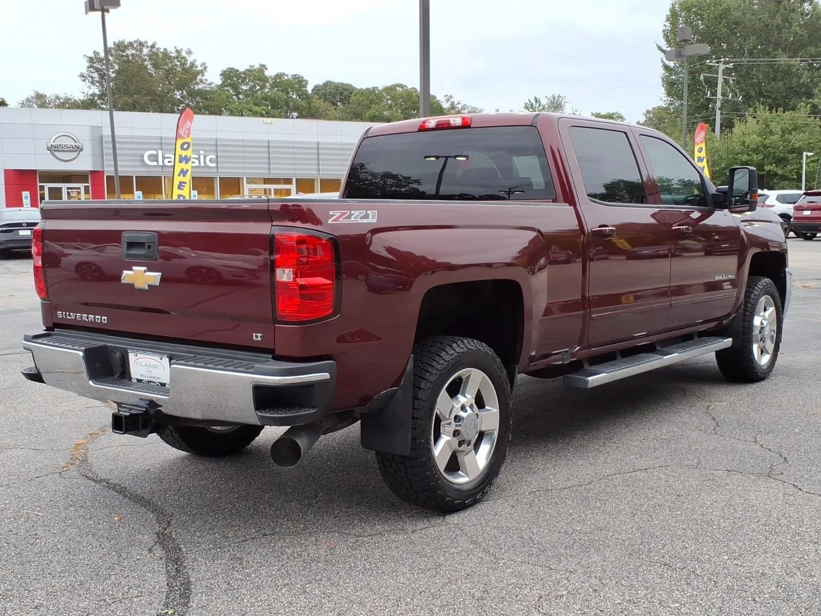 Used 2016 Butte Red Metallic Chevrolet LT image 8