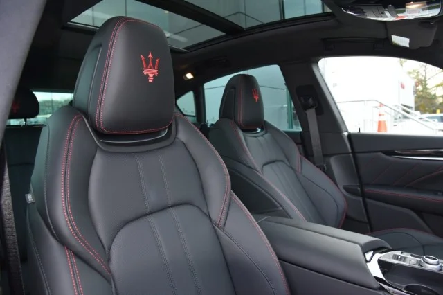 Used 2024 Nero Assoluto Metallic Maserati GT Ultima AWD ~ NERO/NERO ~ CPO ELEGIBLE image 19