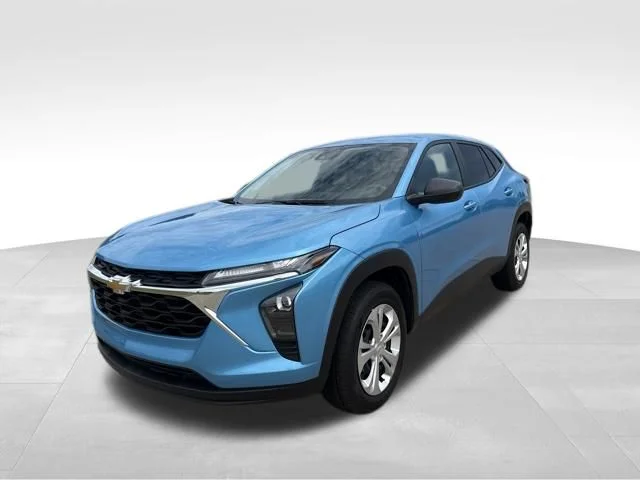 Used 2025 Blue Chevrolet LS image 7