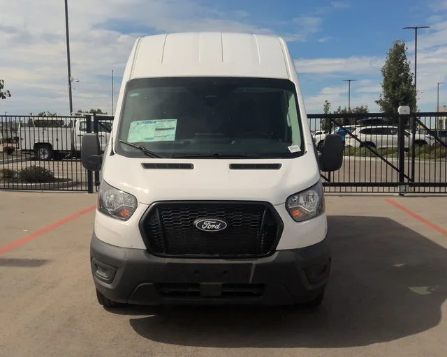 New 2026 Oxford White Ford Base image 2