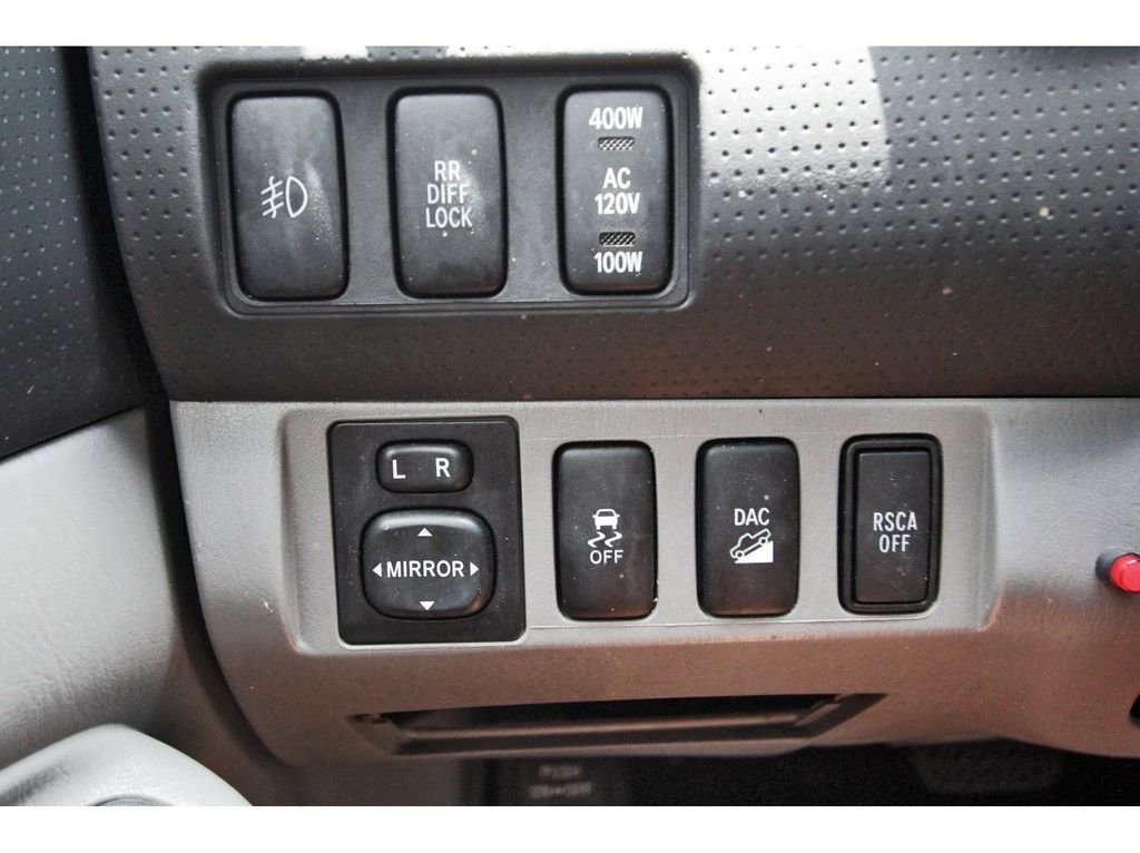 Used 2013 Black Toyota Base image 19