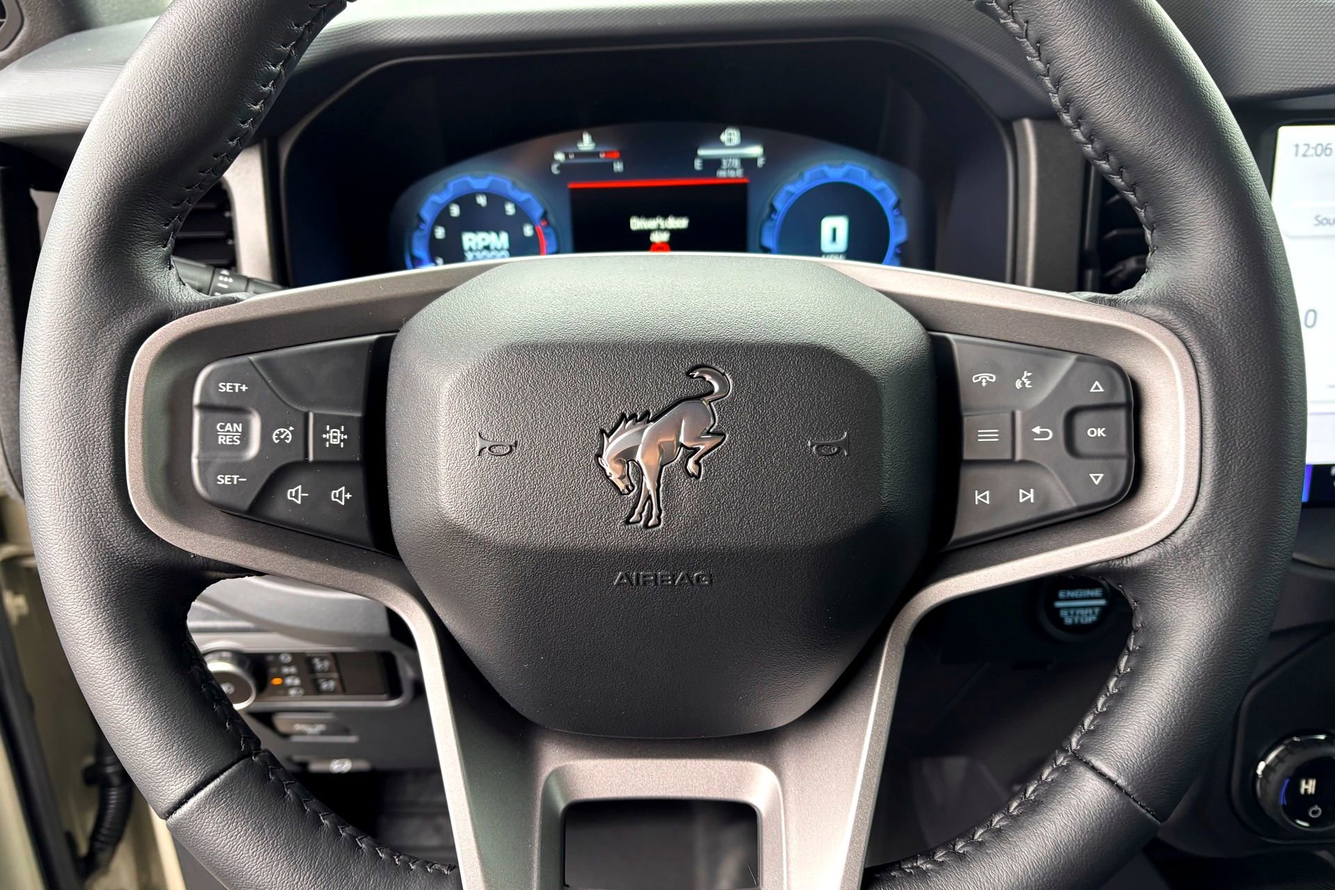 New 2025 Desert Sand Ford Badlands image 10