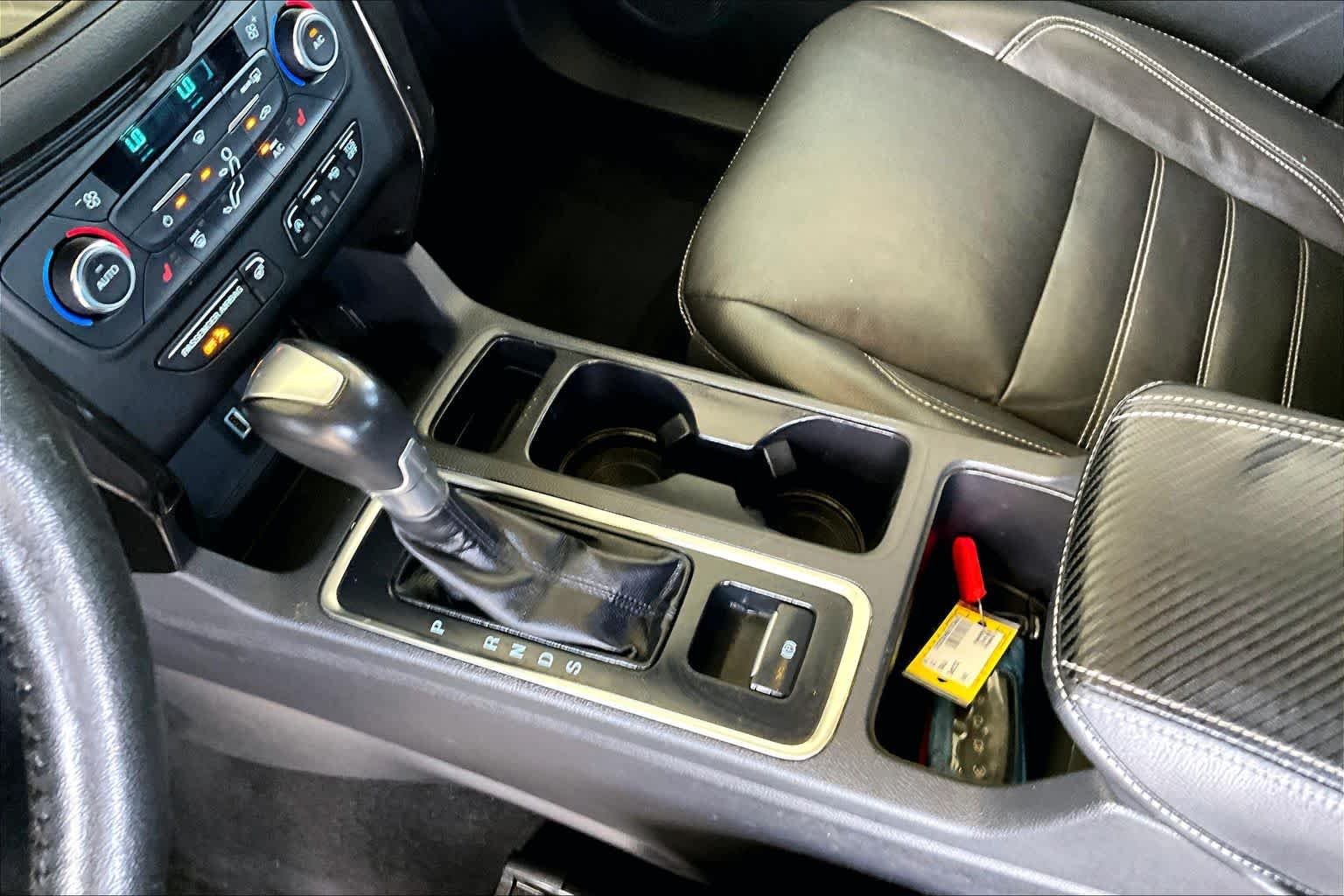 Used 2017 Magnetic Ford Titanium image 17