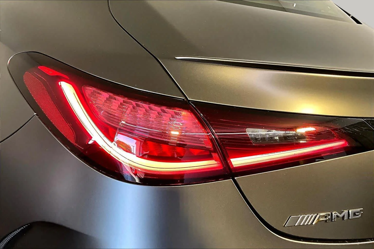 New 2027 MANUFAKTUR exclusive graphite grey magno Mercedes-Benz AMG® CLE 53 image 5