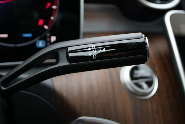 New 2025 Polar White Mercedes-Benz C 300 image 19