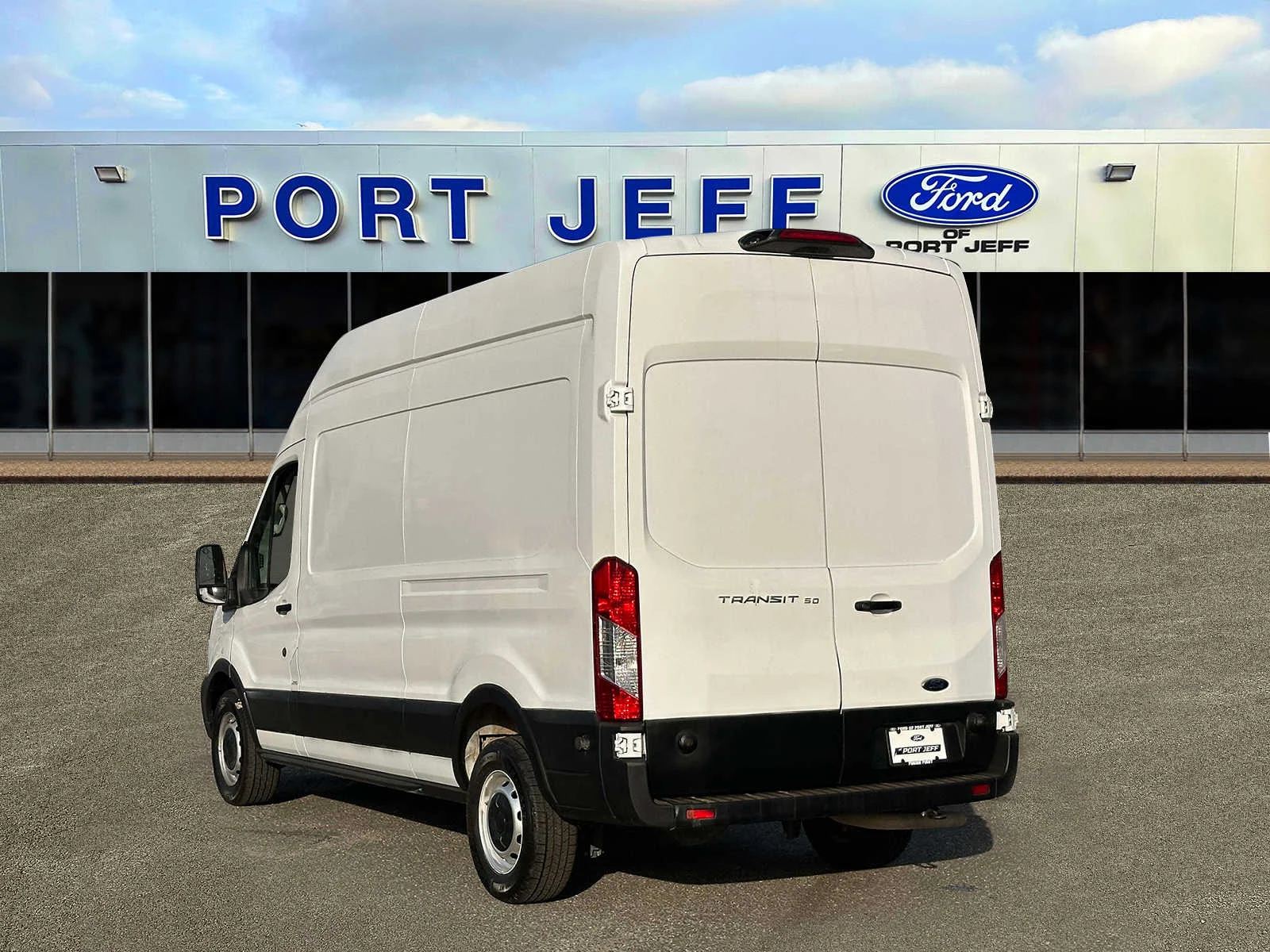 Used 2023 Oxford White Ford  image 8