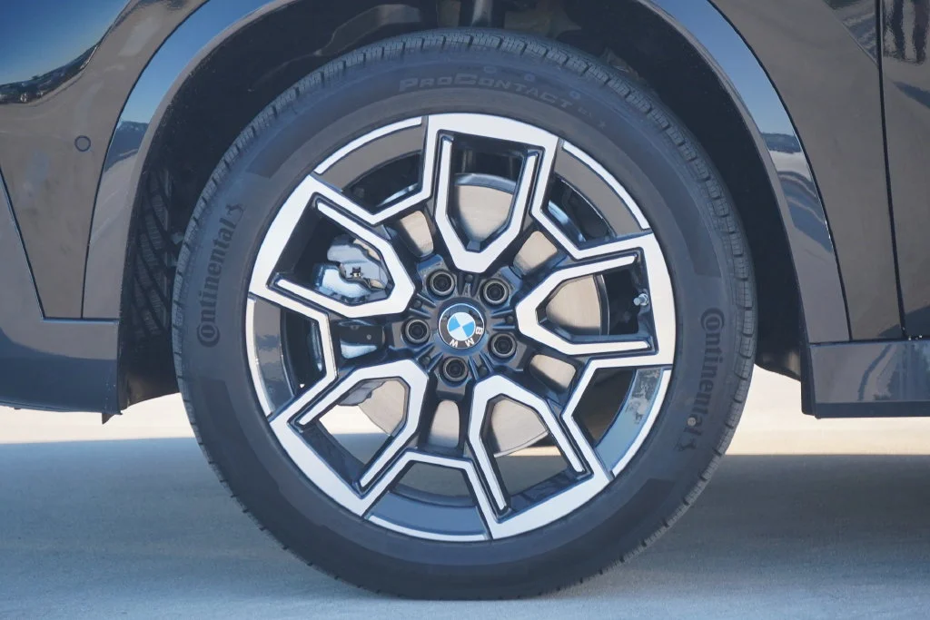 Used 2026 Black BMW xDrive28i image 5