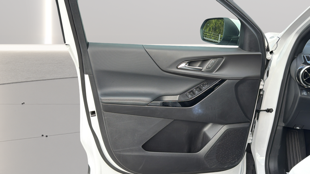 Used 2026 White Chevrolet LT image 20