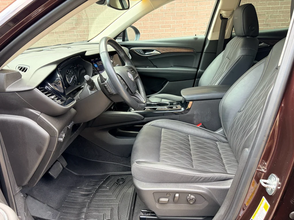 Used 2021 Rich Garnet Metallic Buick Avenir image 10