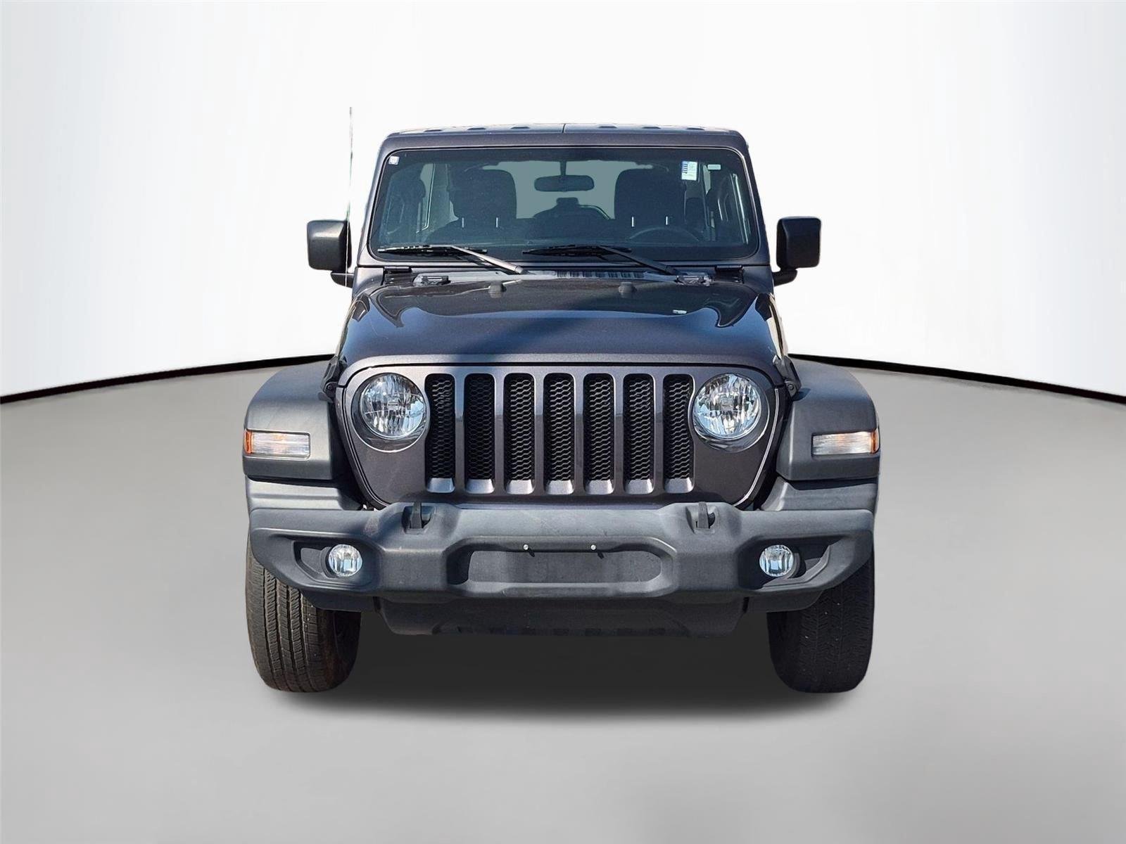 Used 2022 Granite Crystal Metallic Clearcoat Jeep Unlimited Sport image 9