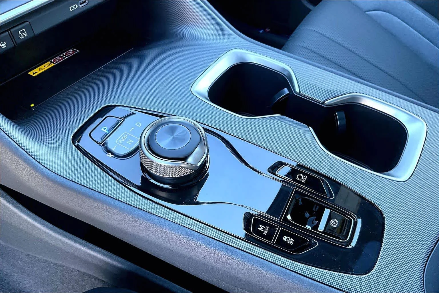 2026 Lexus RZ F SPORT - Photo 11