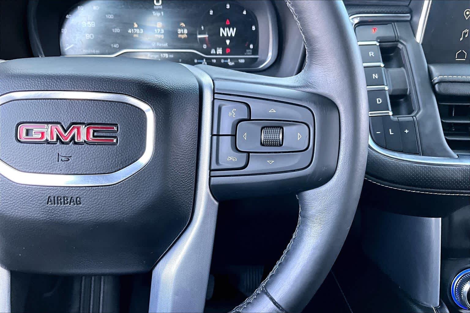 Used 2022 Cayenne Red Tintcoat GMC SLT image 25