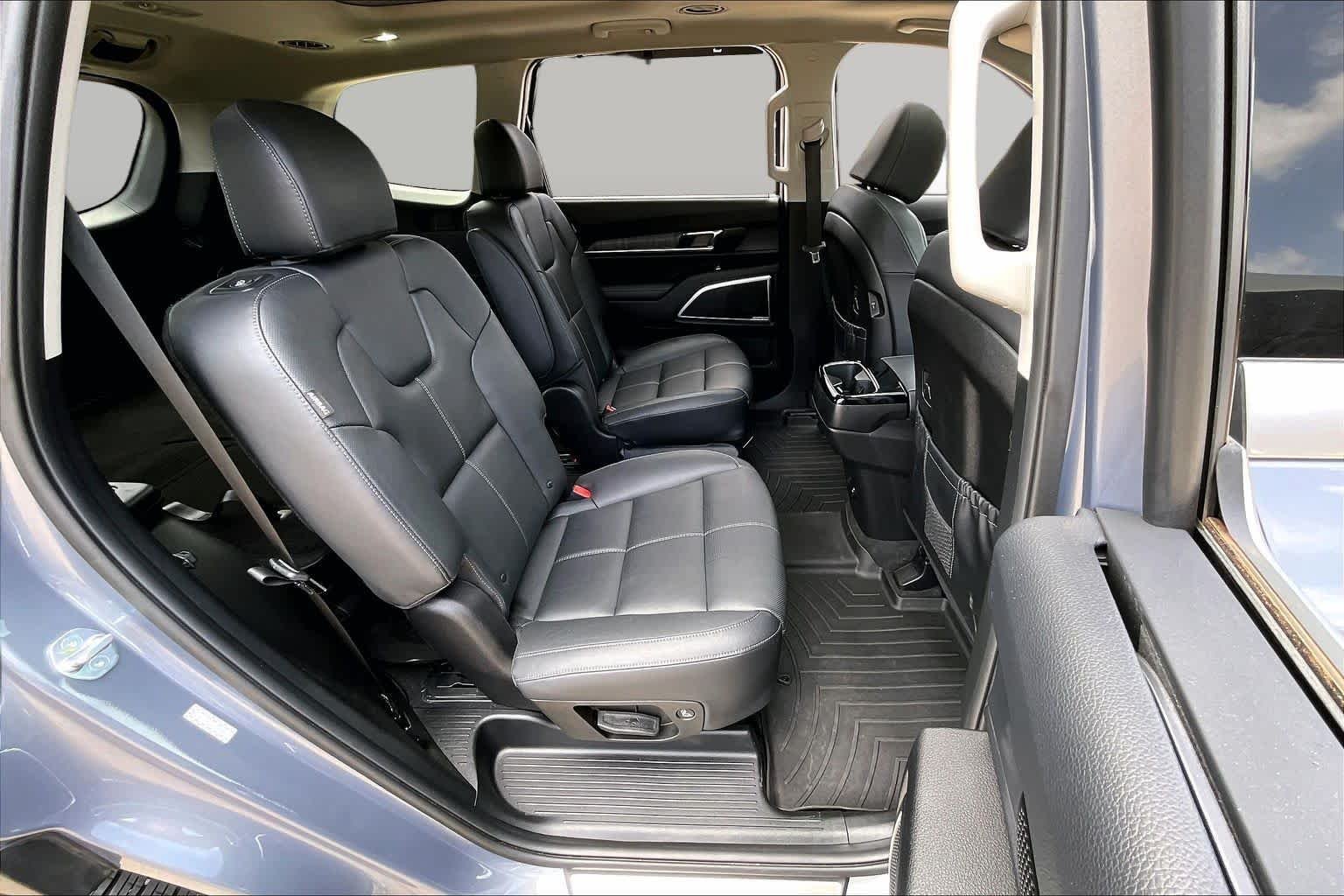 Used 2024 Everlasting Silver Kia SX image 30