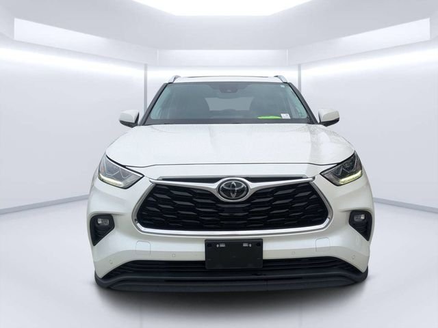 Used 2020 White Toyota Limited image 8