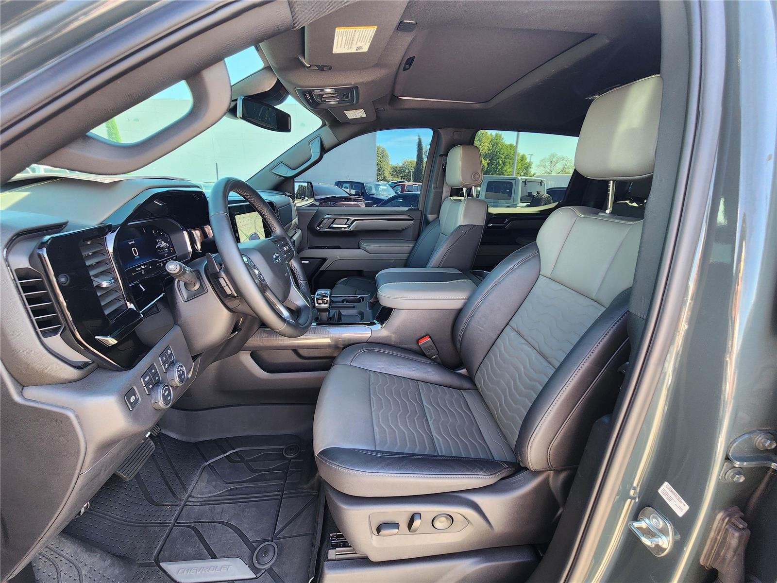 Used 2025 Cypress Gray Chevrolet ZR2 image 13