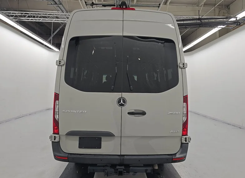 Used 2023 Pebble Gray Mercedes-Benz Cargo 170 WB image 9