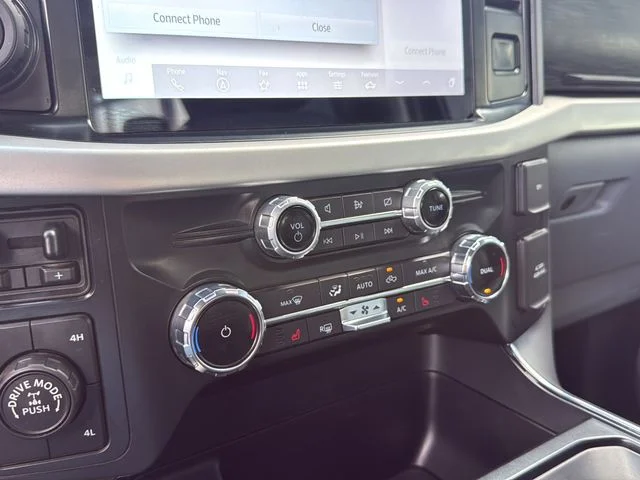 Used 2022 Black Ford XLT image 19