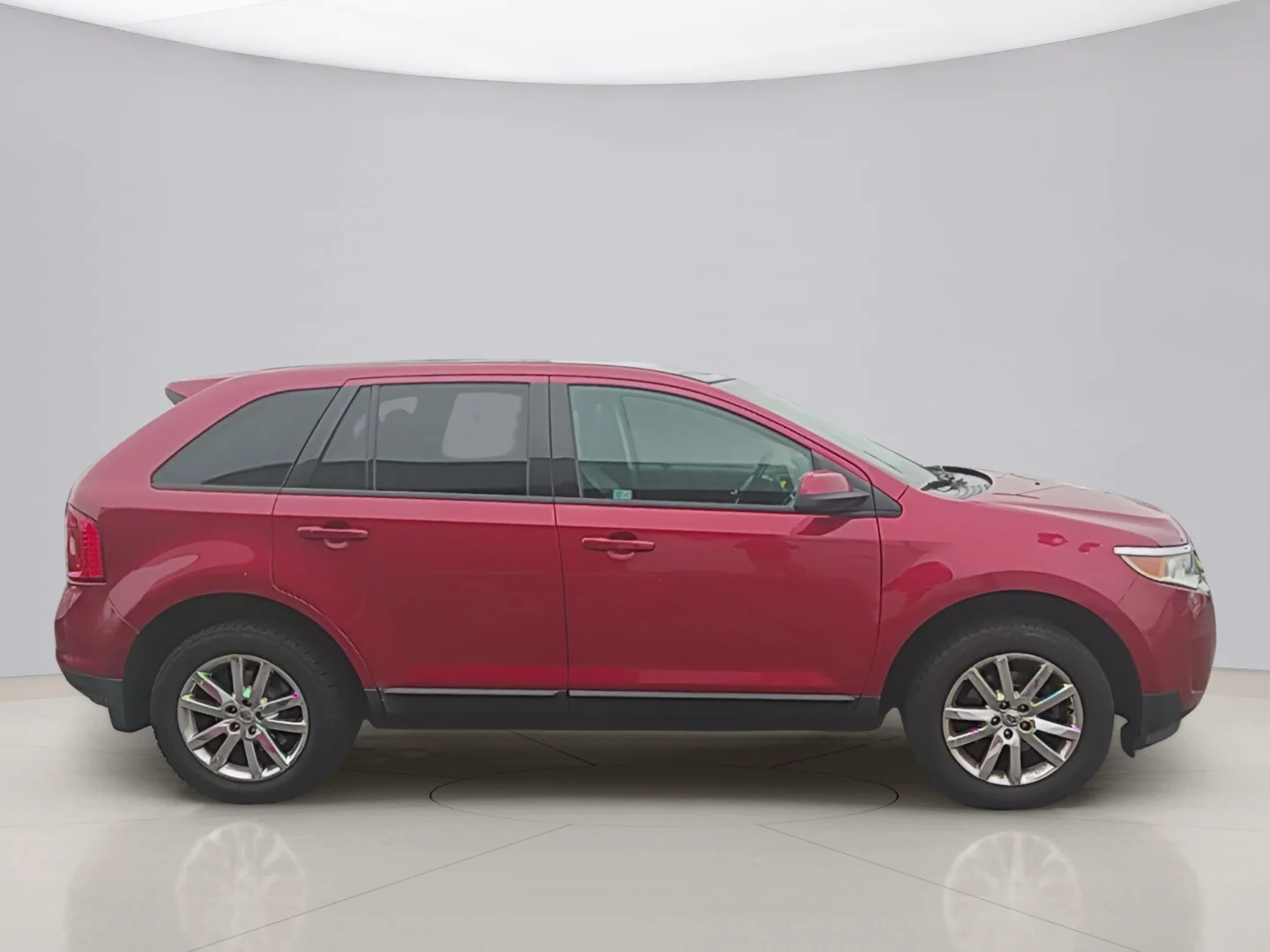 Used 2012 Red Ford SEL FWD image 6